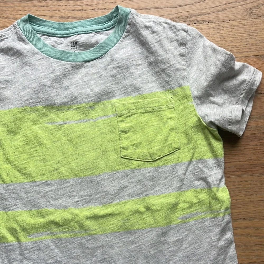Tee - Picture 2 of 4